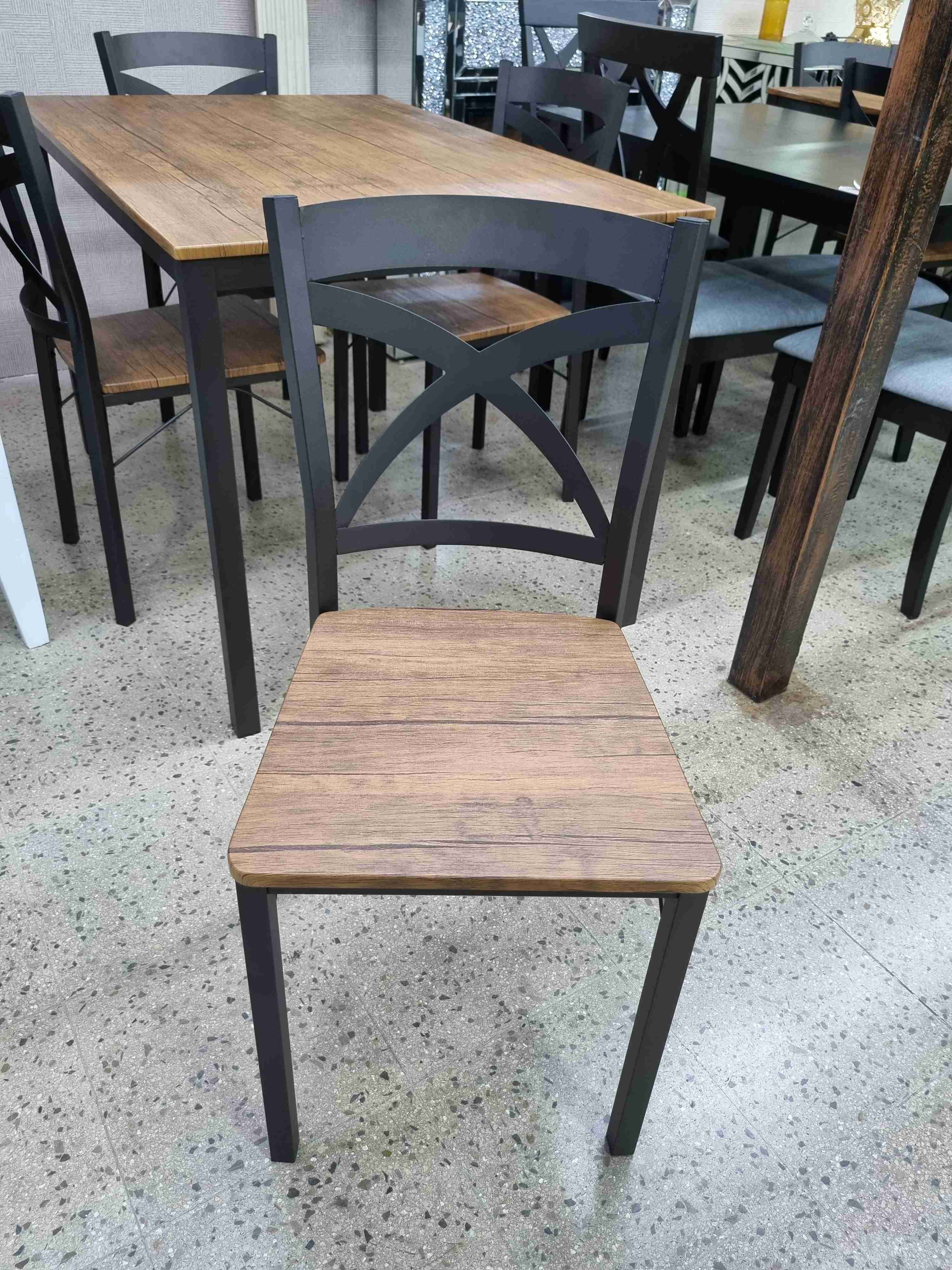 Comedor 4 PTS DHS-1544